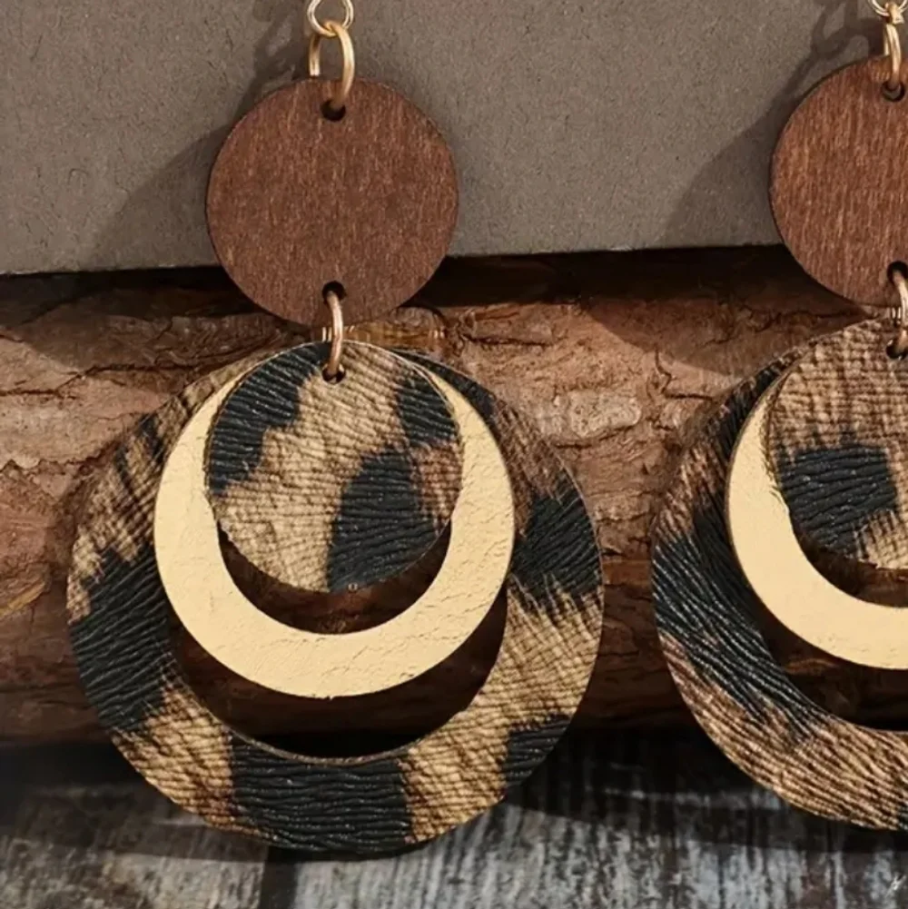 Vintage Leopard Earring Set - Picture 2 of 4